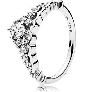 Pandora ring new with box